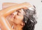 Как правильно мыть волосы шампунем?
