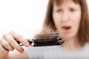 Выпадение волос у женщин